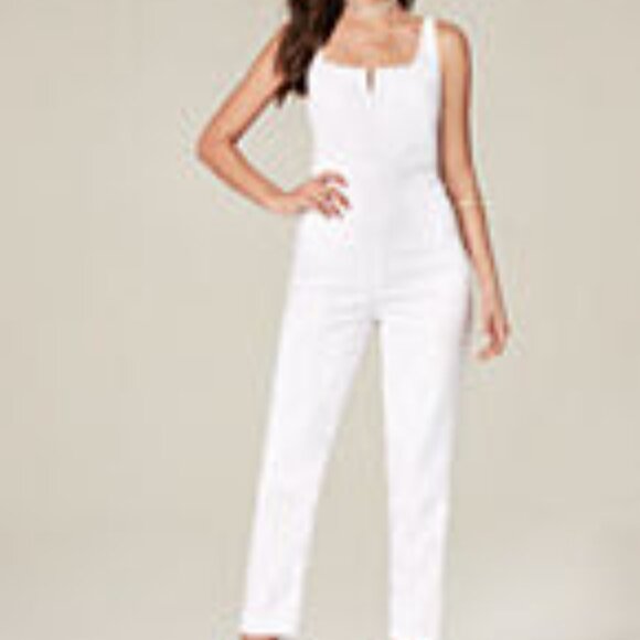 bebe Pants - BEBE Bright White Crepe V Notch Jumpsuit Size 6 S/M NWT ($129)
